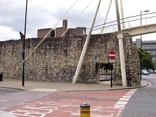 Town wall, Bargate Street, 21.6.09,  © I Peckham
