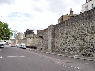 Catchcold Tower, Garderobe Tower, castle buttress and town wall, Western Esplanade, 21.6.09,  © I Peckham
