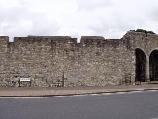 Town wall/?bastion south of Westgate, Western Esplanade, 30/8/09,  © I Peckham