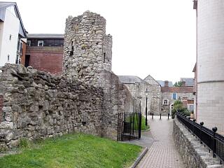 Dovecote Tower and town wall, looking south along Back of the Walls, 30.8.09 (camera date not set),  © I Peckham