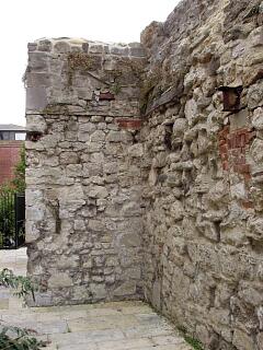 Town wall and Friary Gate, Lower Canal Walk, 6/9/09,  © I Peckham